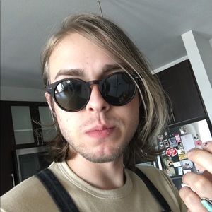 Meet your Posher, Sam